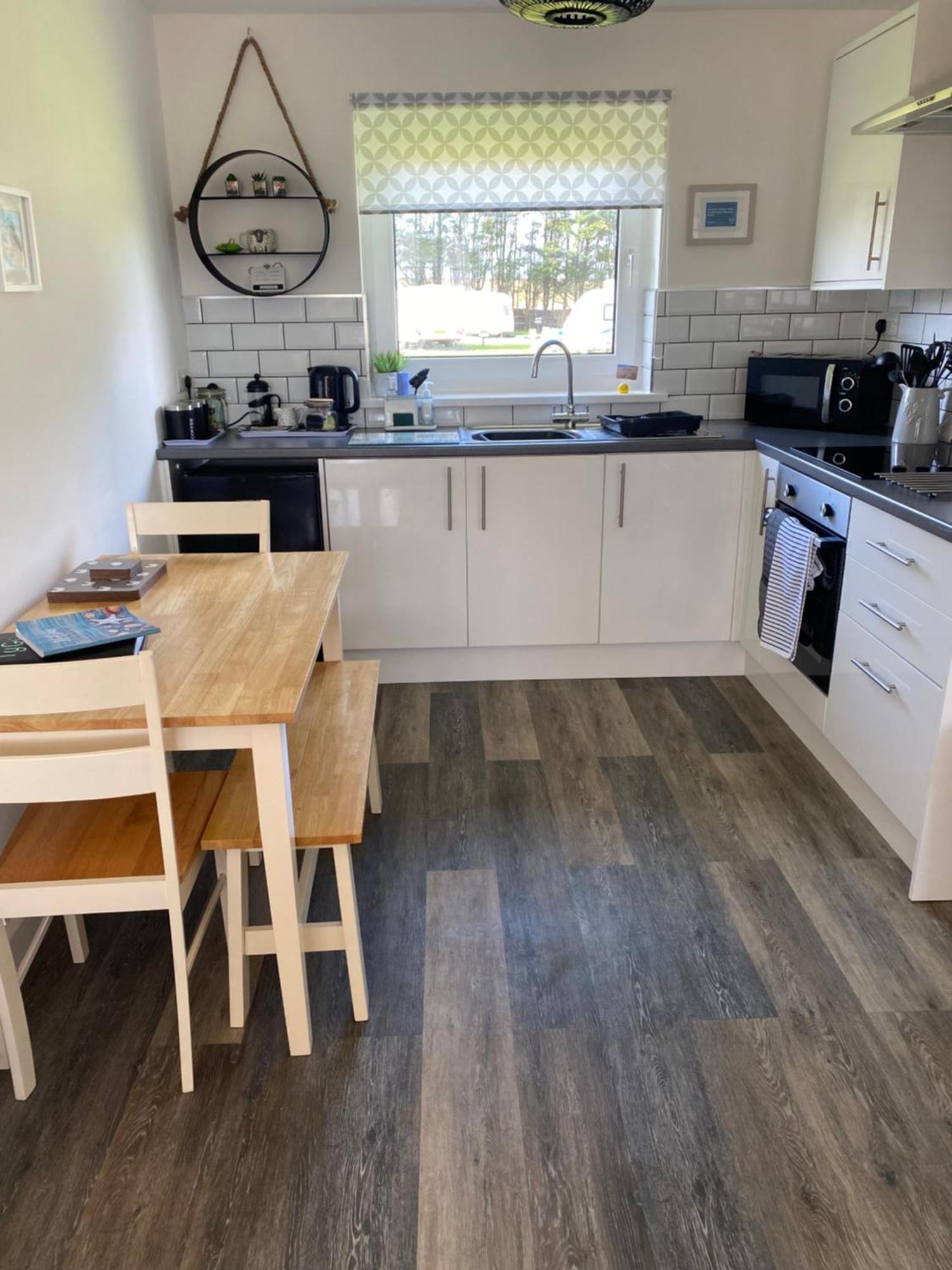 44 Gower Holiday Village Ty Gwyr Cosy 2 Bedroom Chalet Swansea Exterior foto